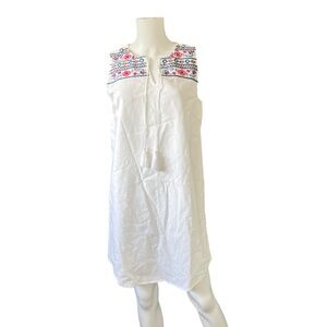 NEW GAP White Embroidered Shift Dress V Neck Bohemian Sleeveless Size Medium M